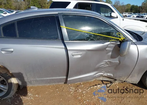 2018 Dodge Charger Sxt Plus Rwd z USA, uszkodzony, nr VIN 2C3CDXHG7JH125395